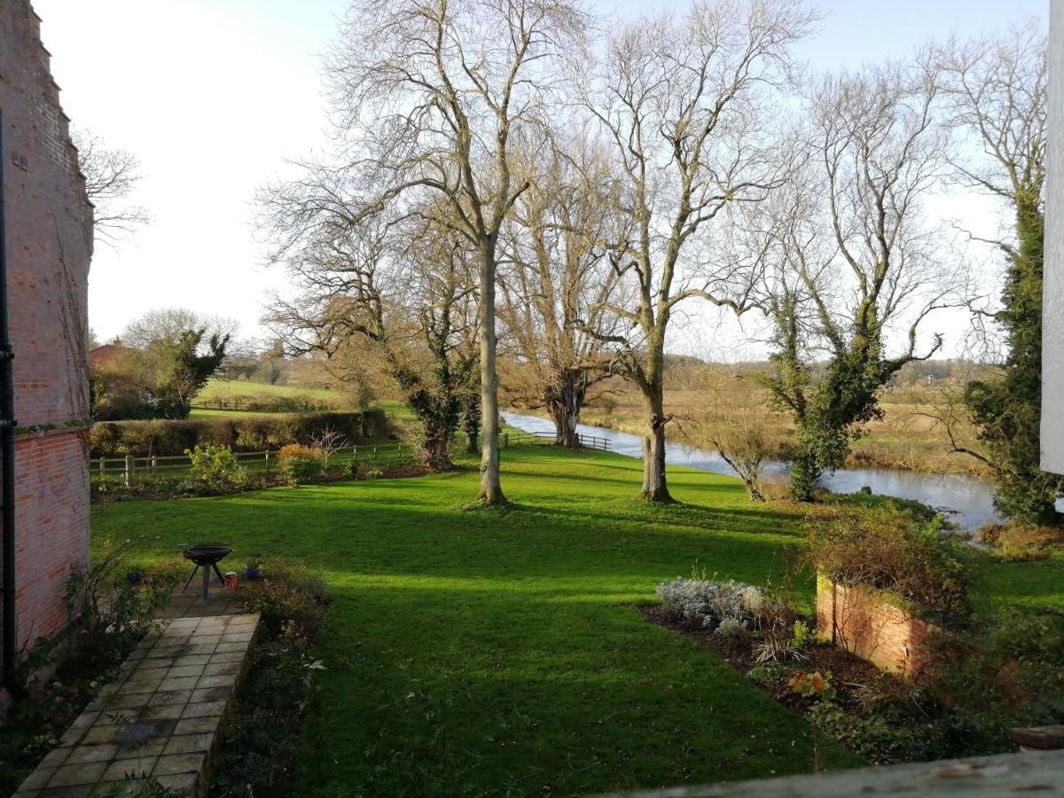 Carrick'S At Castle Farm Hotell Swanton Morley Eksteriør bilde