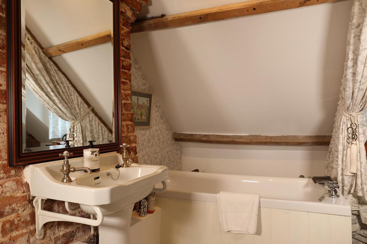 Carrick'S At Castle Farm Hotell Swanton Morley Eksteriør bilde
