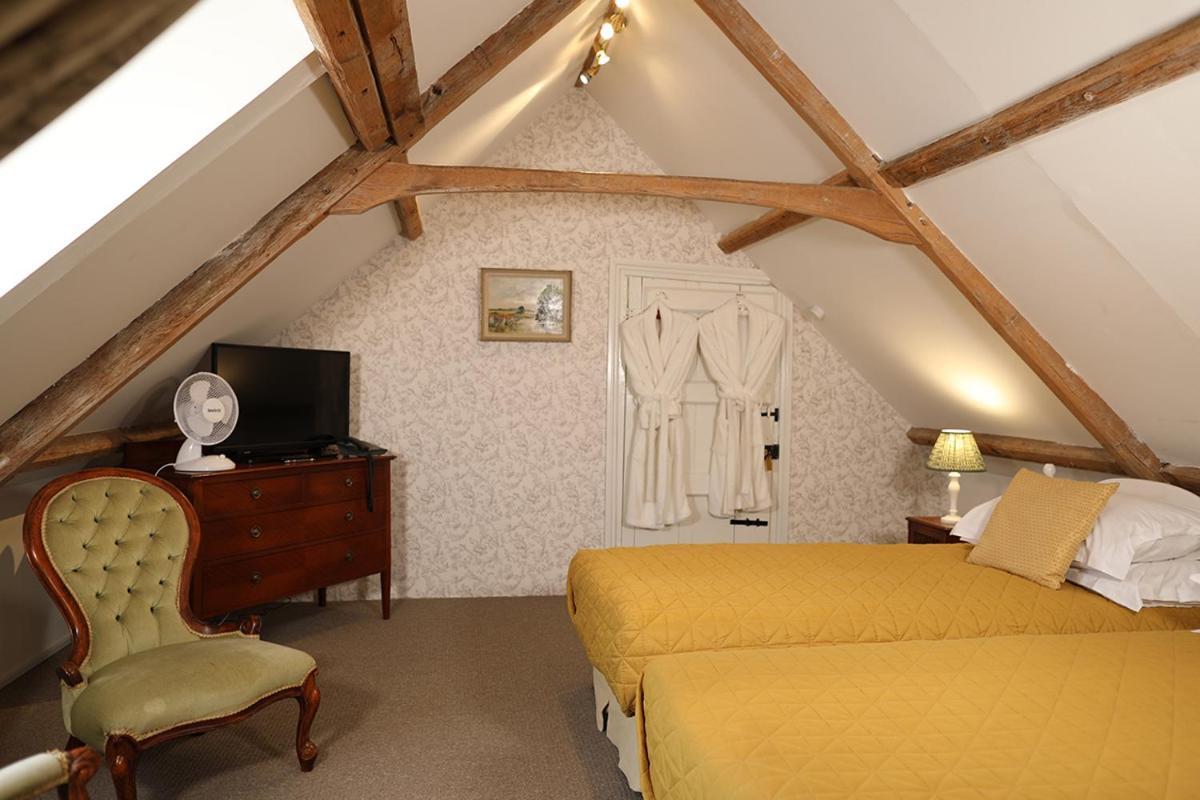Carrick'S At Castle Farm Hotell Swanton Morley Eksteriør bilde